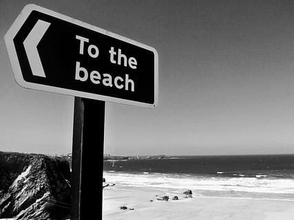 best life. to the beach. black and white aesthetic